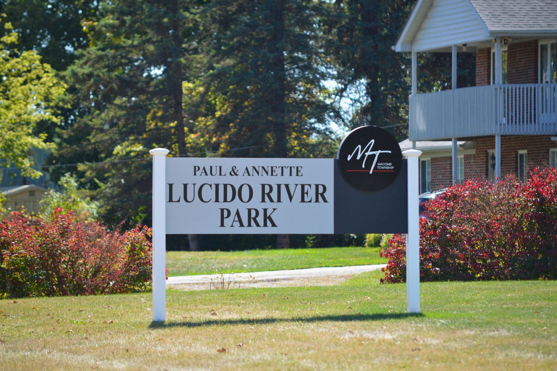 Paul and Annette Lucido Park Front Signage 