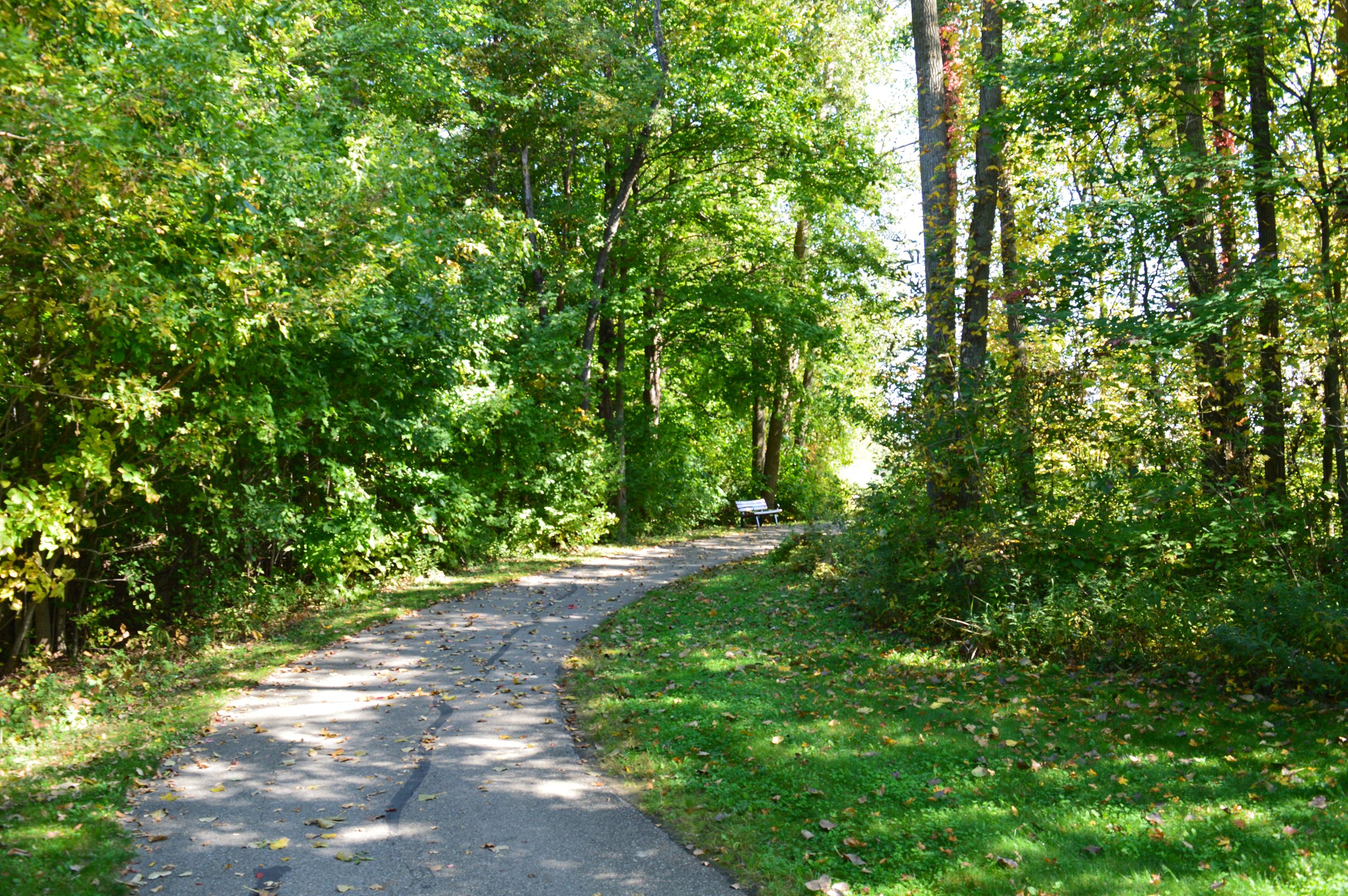 Macomb Corners Park Trail 